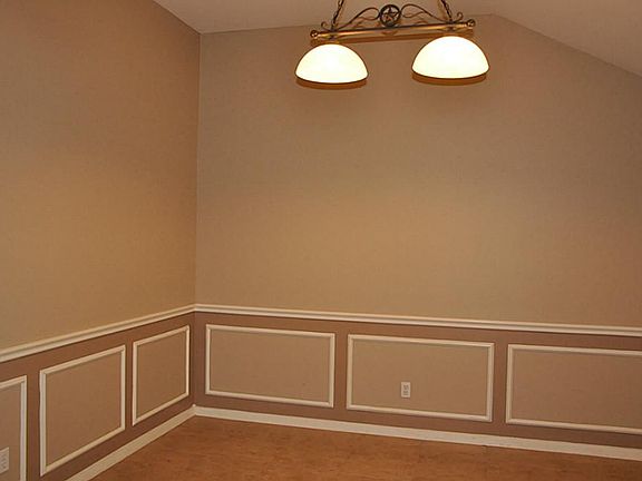 3rd image of 1518 Miller Ave