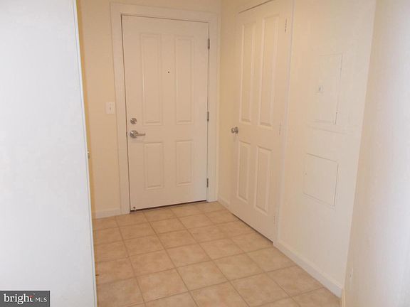 3rd image of 4490 Market Commons Dr Unit 509