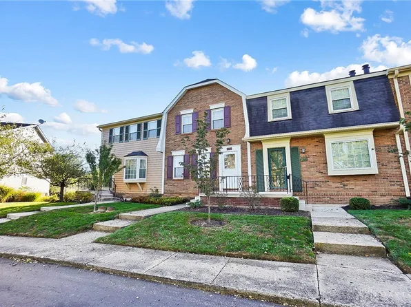 2650 S Kings Arms Cir, Dayton, OH 45440