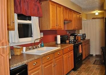 5th image of 4374 Dana Dr