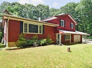 43 Franklin Rd, Scituate, RI 02825