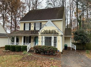 207 Leeward Ct, Cary, NC 27511
