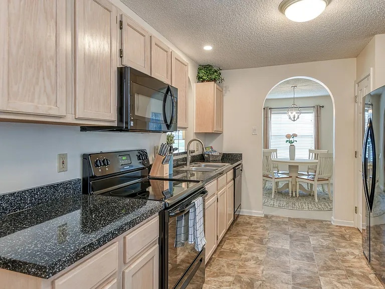 7596 Fawn Lake Dr N — Photo 11