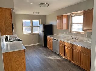 25 Chopin St, Troy, MI 48083