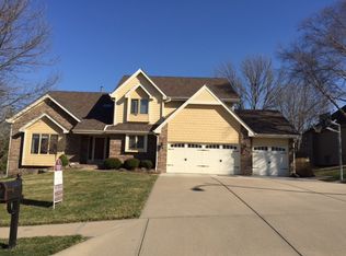 16606 Elm St, Omaha, NE 68130