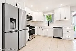 18 Lucy Loop — Photo 10