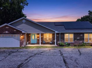 140 Juanita Ln, Arnold, MO 63010