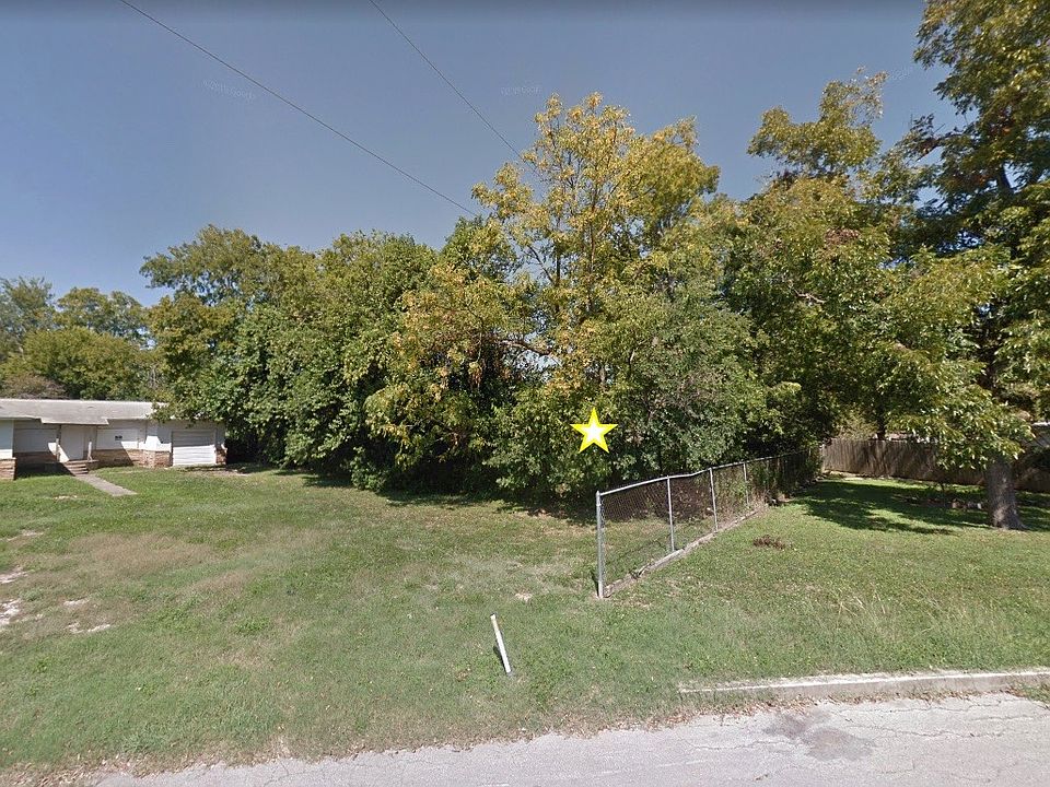 1st image of 1025 Oasis St