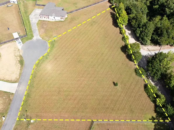 Terra St, Opelousas, LA 70570