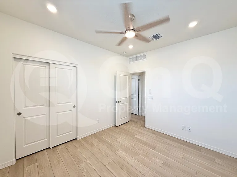 2980 E Augusta Ave — Photo 8