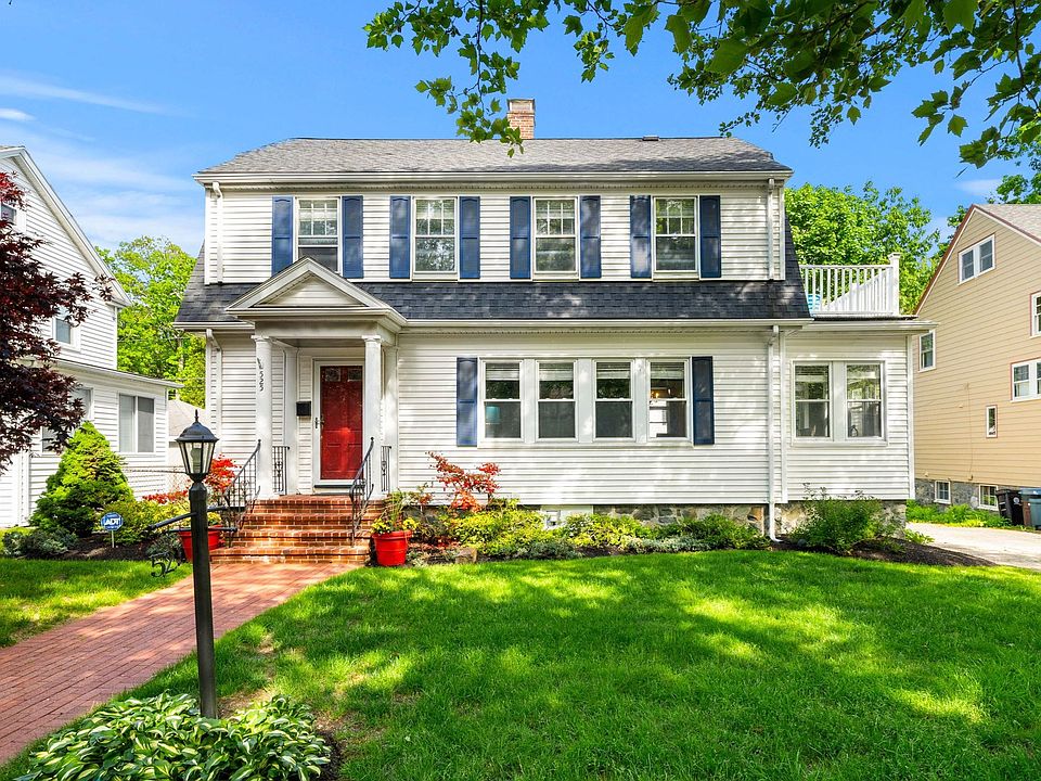 1st image of 525 Fellsway E