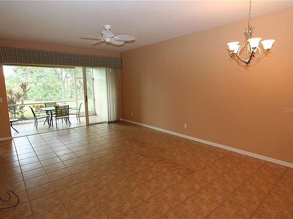 5th image of 2619 Peach Cir