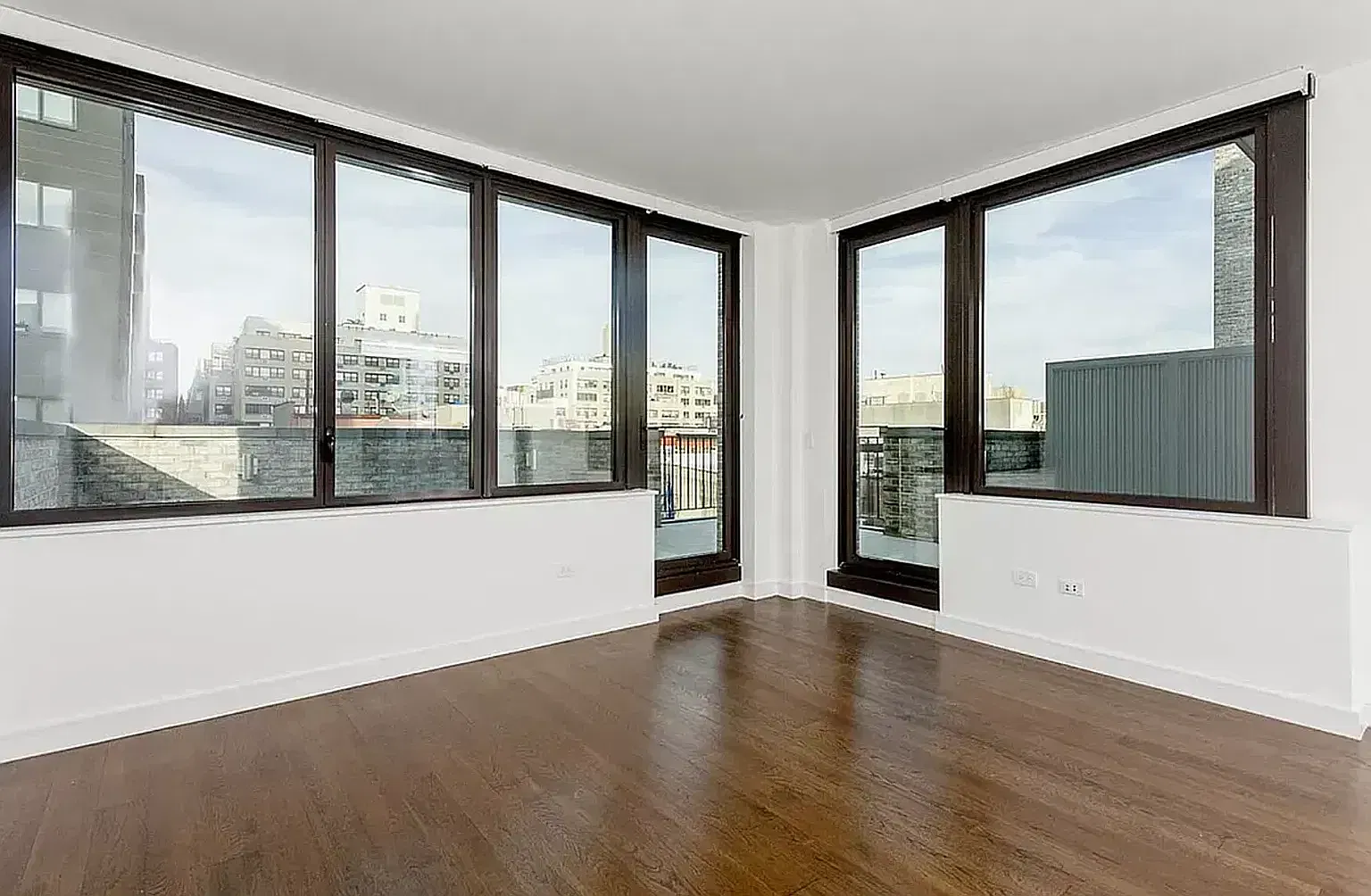 211 East 13th Street — Photo 4
