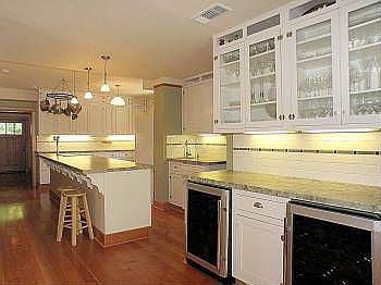 3rd image of 2947 57th St