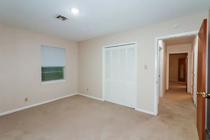 9 Hillcrest St — Photo 12
