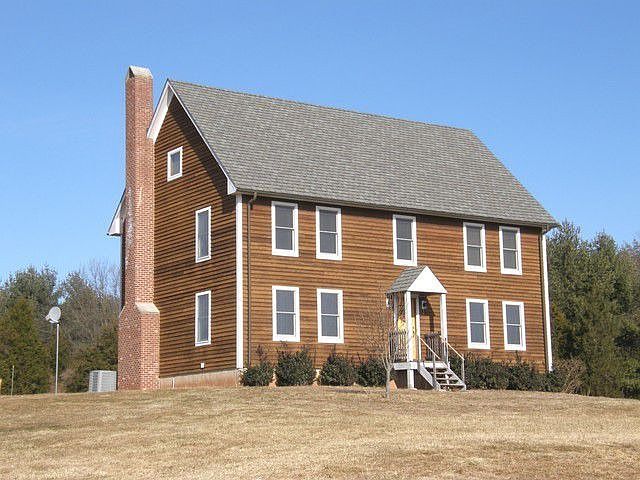 2nd image of 226 Sandy Rdg