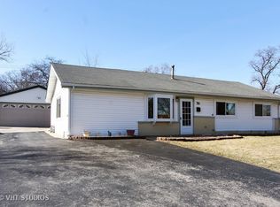 70 Payson St, Hoffman Estates, IL 60169