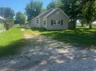212 W Oak St, Pisgah, IA 51564