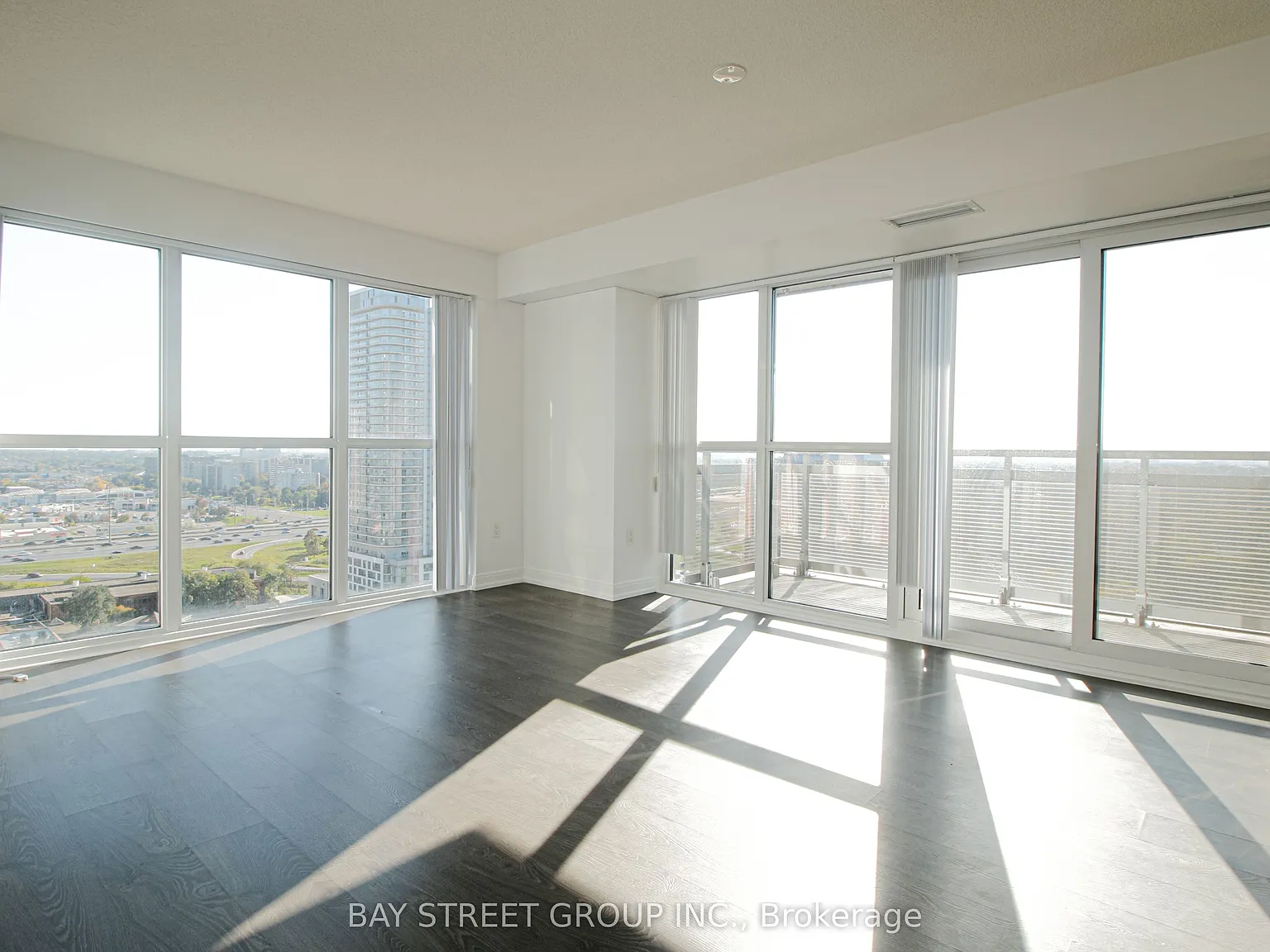 3 bed, $2,700 — Photo 4