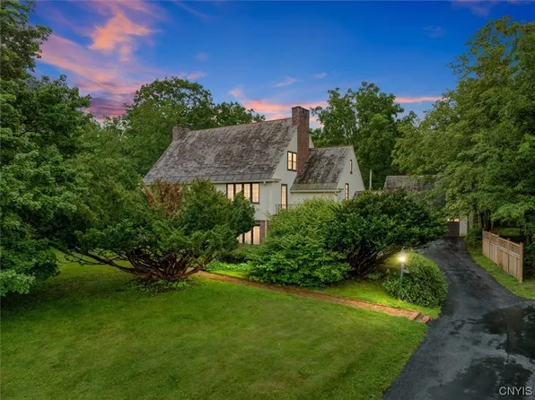 1108 Parkway E, Utica, NY 13501