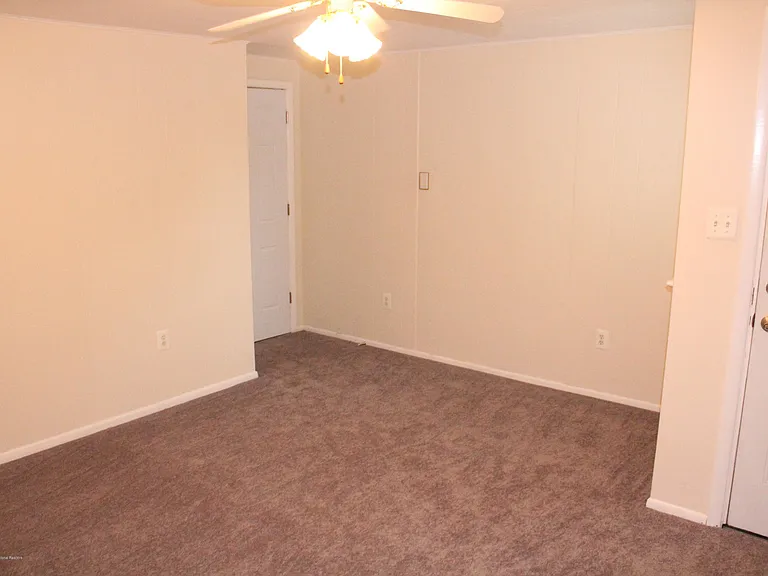 254 Admiral Ave — Photo 5