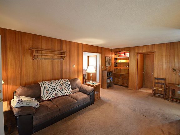 5th image of 6743 Lawnwood Dr