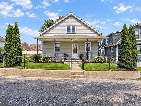 2nd image of 7606 Avondale Ave