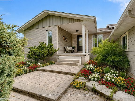 2nd image of 466 Colebrook Rd