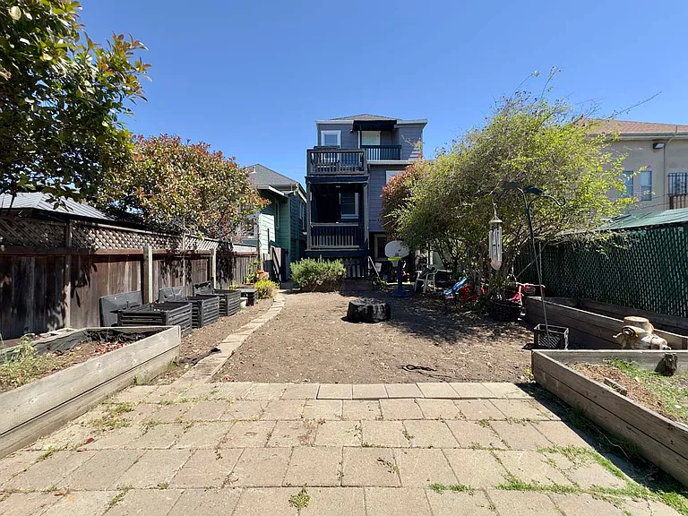 697 30th St — Photo 38