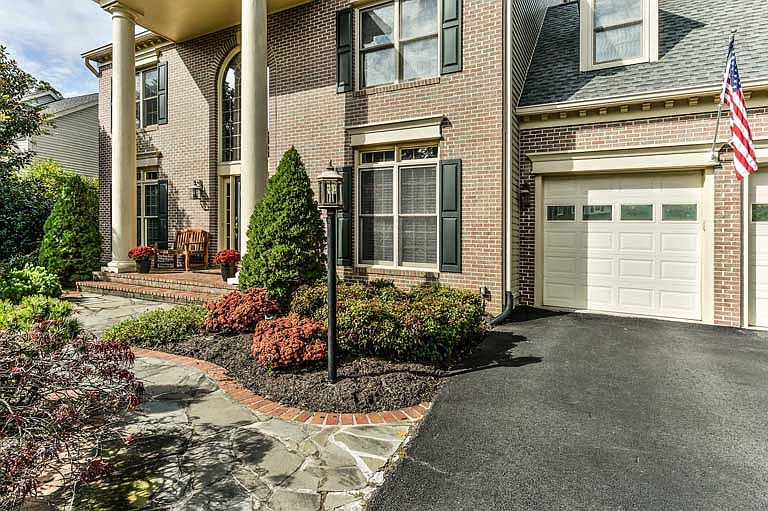 1st image of 3010 Franklin Corner Ln