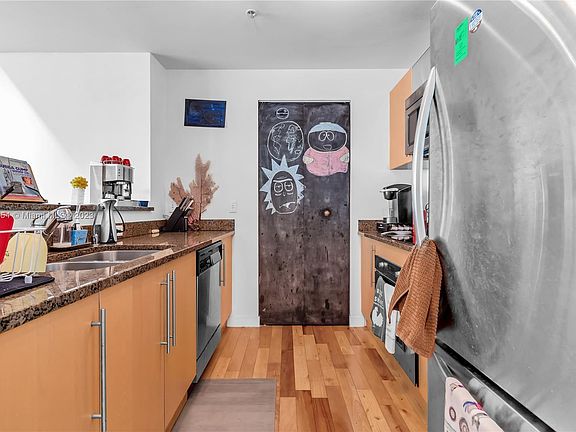 4th image of 300 S Biscayne Blvd #T-2614