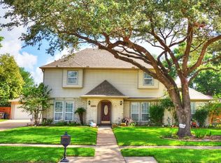 16334 Lakeview Dr, Jersey Village, TX 77040