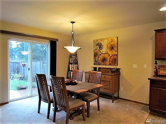 4th image of 20416 5th Avenue Ct E