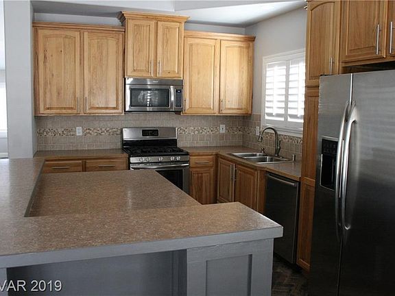 3rd image of 174 Laguna Landing Dr
