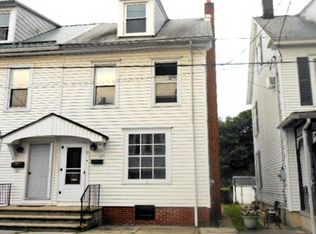 71 Mifflin St, Pine Grove, PA 17963