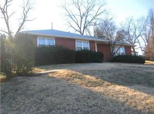 8001 NW Cadwallader Rd, Kansas City, MO 64152