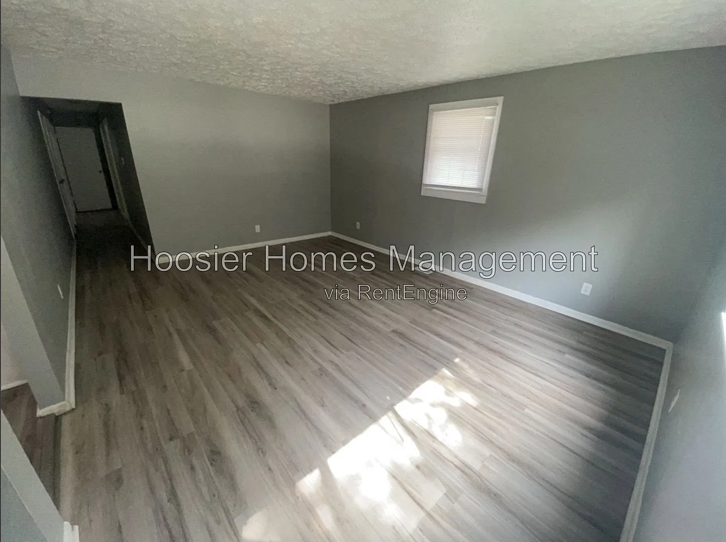 3 bed, 1.5 bath, 1068 sqft, $1,350 — Photo 3