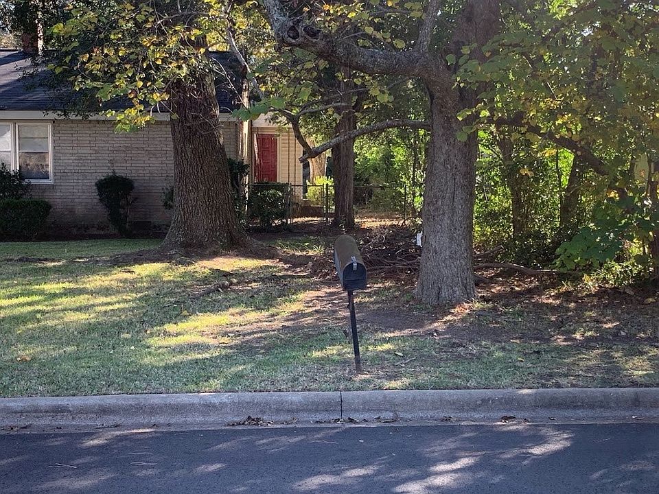 2nd image of 1704 Whitney Ave