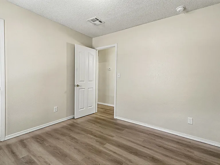 7261 Sachet Cliff Dr — Photo 22
