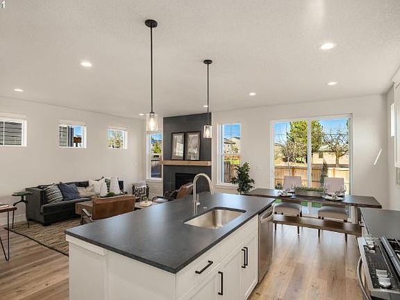 5th image of 4005 SE Swoveland Ct