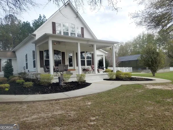 525 Quint Shrine Rd, Lyons, GA 30436