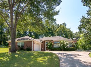 2004 Salem Ct, Longview, TX 75601