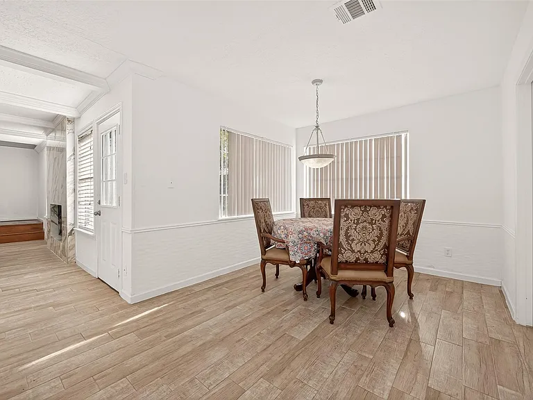 3815 Fernglade Dr — Photo 17