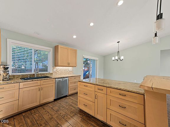 5th image of 3611 Boulder Ln