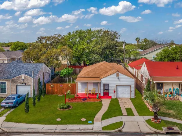 1413 53rd St, Galveston, TX 77551