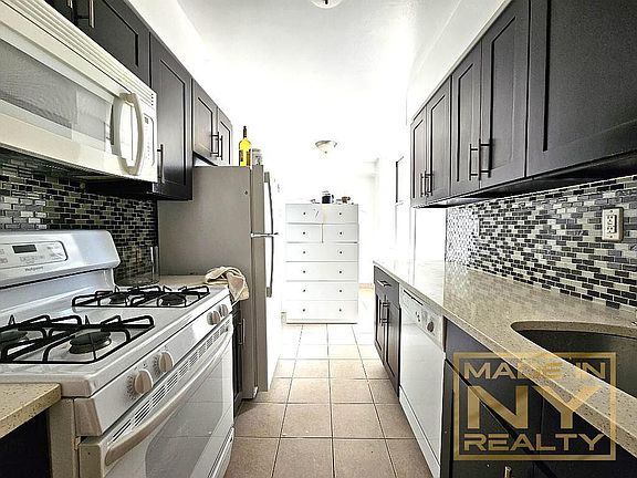 2nd image of 22410 Jamaica Ave APT 1E