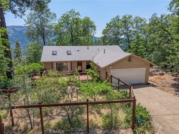 9591 Lassen Dr, Cobb, CA 95426