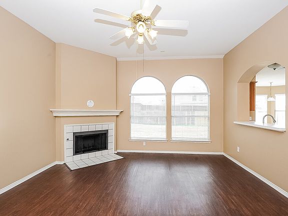 3rd image of 1626 Redwood Dr