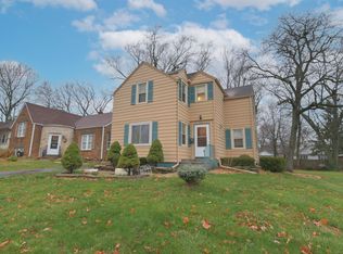 250 Stanley Ave, Waukegan, IL 60085