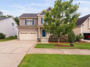 260 Vinewood Pl, Holly Springs, NC 27540